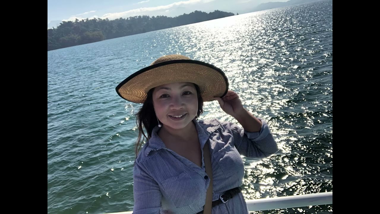 Pas dej tauv, Laos photos.  Dec 2017