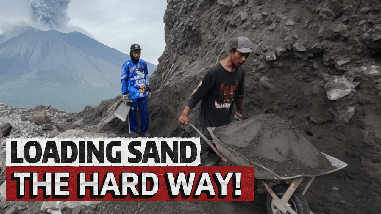 Loading Fine Merapi Sand Into Trucks | Hard Work of Manual Miners