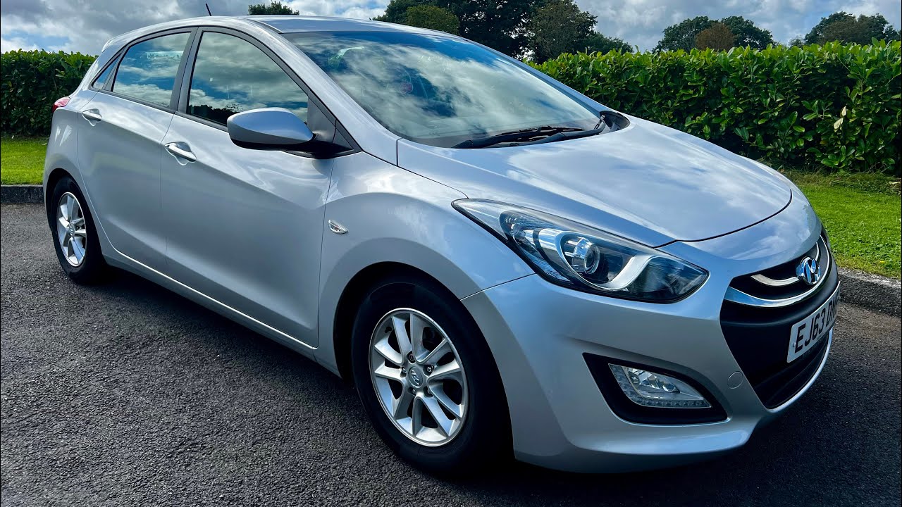 2013 Hyundai I30 1.6 CRDI Blue Drive Active. The golf and focus rival you need to consider. Review