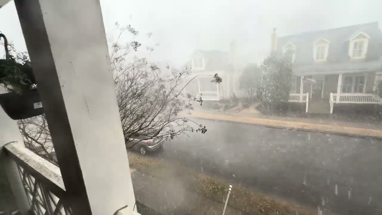 Major Hail, Wind, Lightening in Trussville Alabama 2/26/26 @AlabamaWxNet 