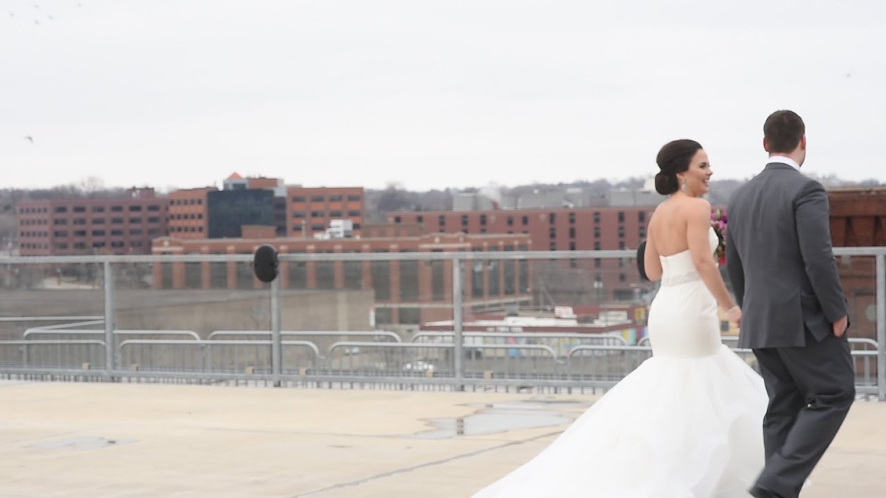 Emily + Mike - A Downtown St. Paul Wedding