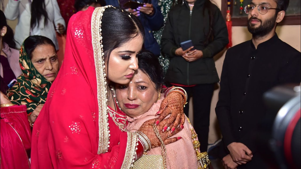 This video will make you cry! Most emotional video of Vidai #vidai #shadi #doli #wedding #vidai 
