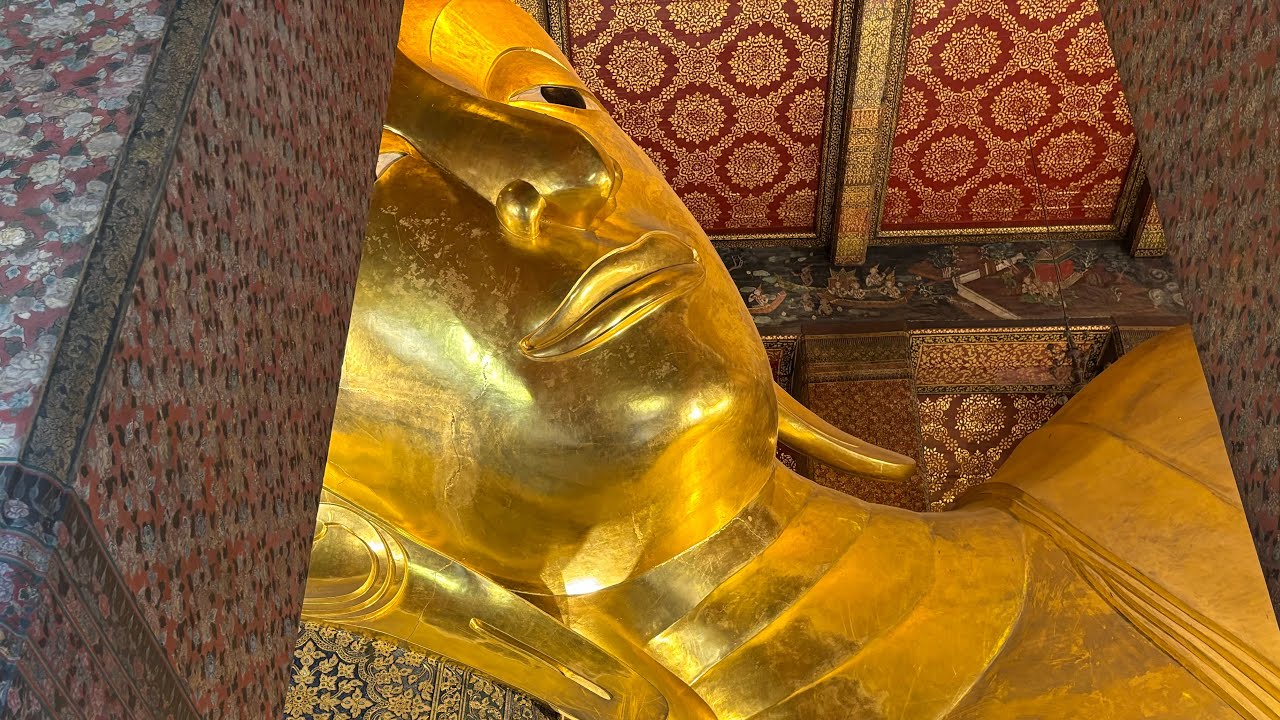 Learn Portuguese with my travels - Templo do Buddha reclinado
