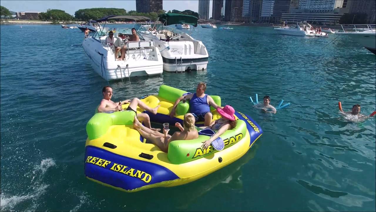 Chicago Diversey Harbor & Play Pen