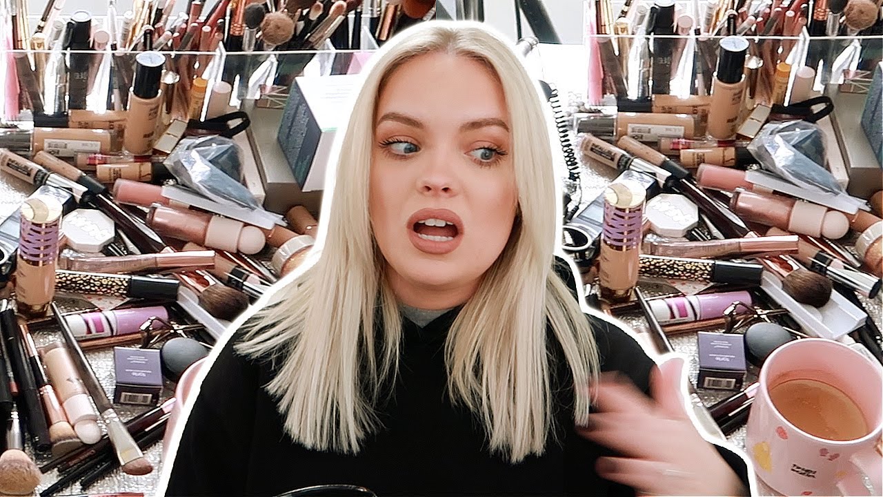 CLEANING MY MESSY BEAUTY ROOM! Organizing + Getting Rid of So Much Makeup!