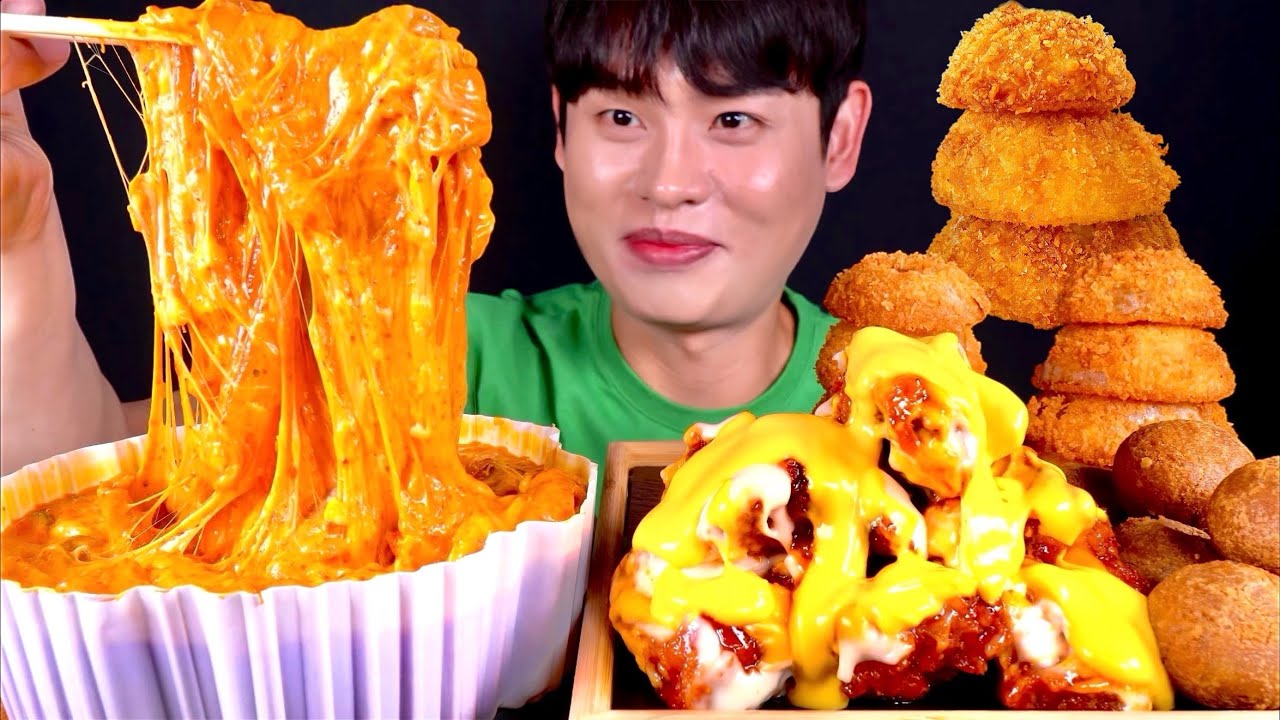 ASMR 치즈 가득 엽기분모자떡볶이😋치즈범벅 빅싸이순살치킨 바삭한 어니언링 먹방 Cheese Tteokbokki With Onion Ring Sweet Chicken MuKBang