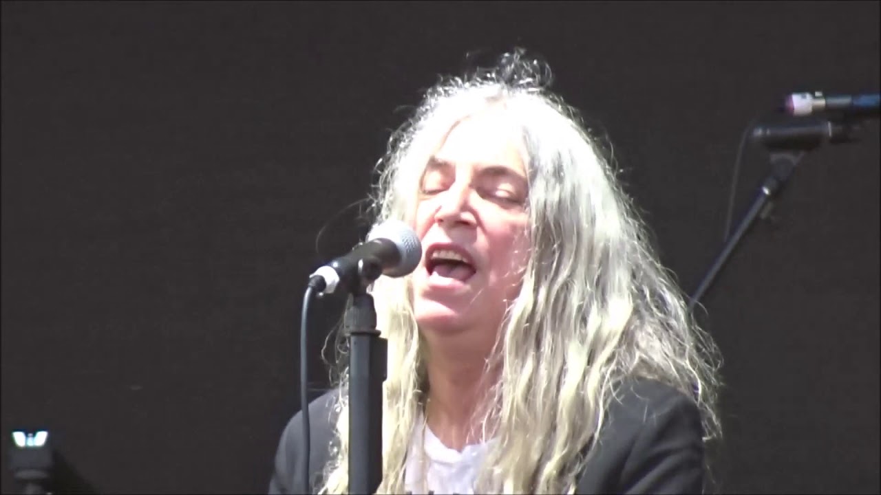 Patti Smith - Beds Are Burning, Live in Dublin 06/06/2018