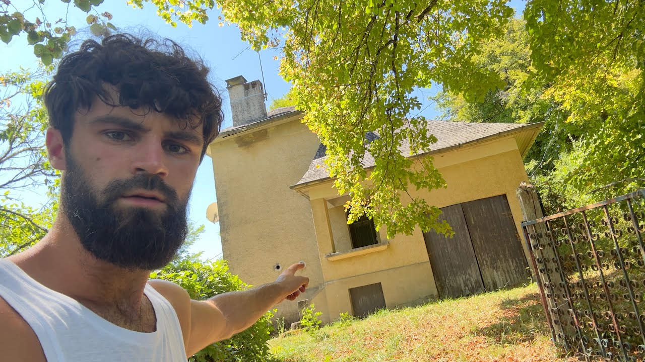 CETTE MAISON ABANDONNÉE RENFERME PLEINS DE SOUVENIRS (Urbex)
