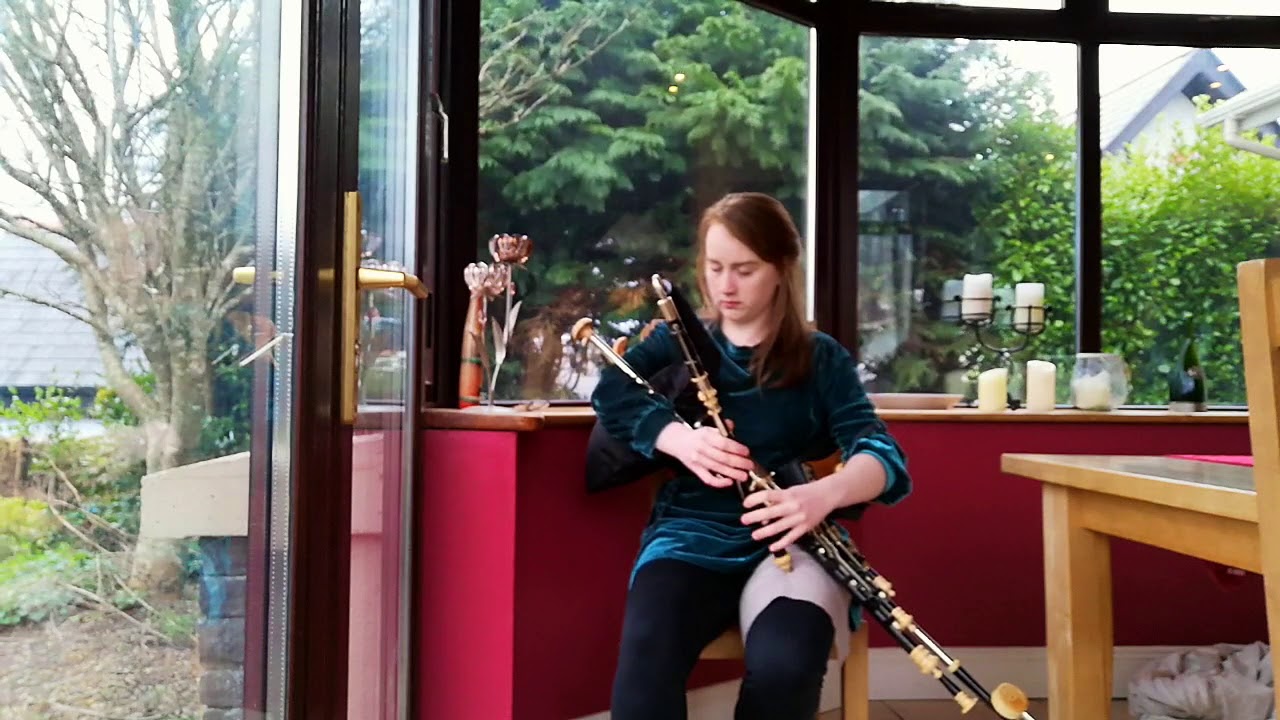Muireann Ní Shé // Reels: Polly Put the Kettle On/ The Connaught Heifers