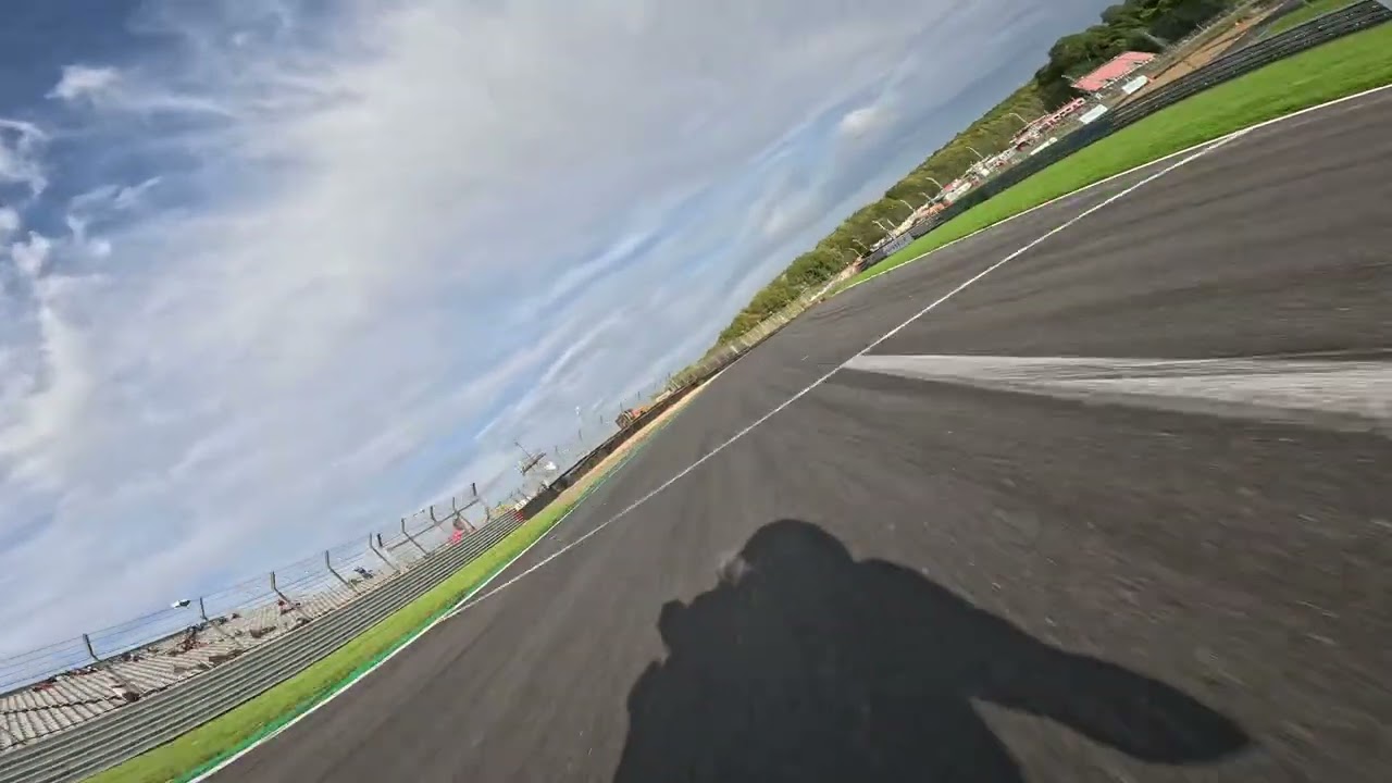 Bemsee TGJC Brands Hatch Indy Race 2 onboard Arnie Carr