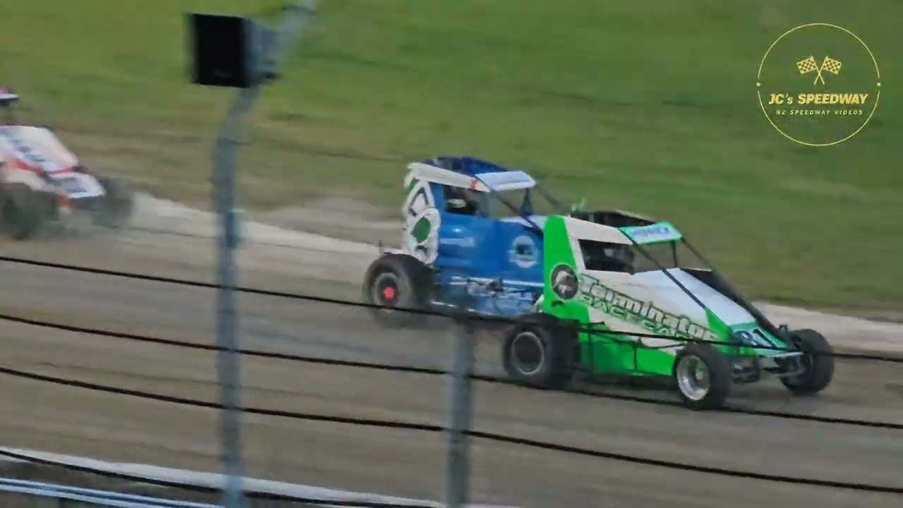 F2 Midgets - Huntly Speedway - 17/1/26