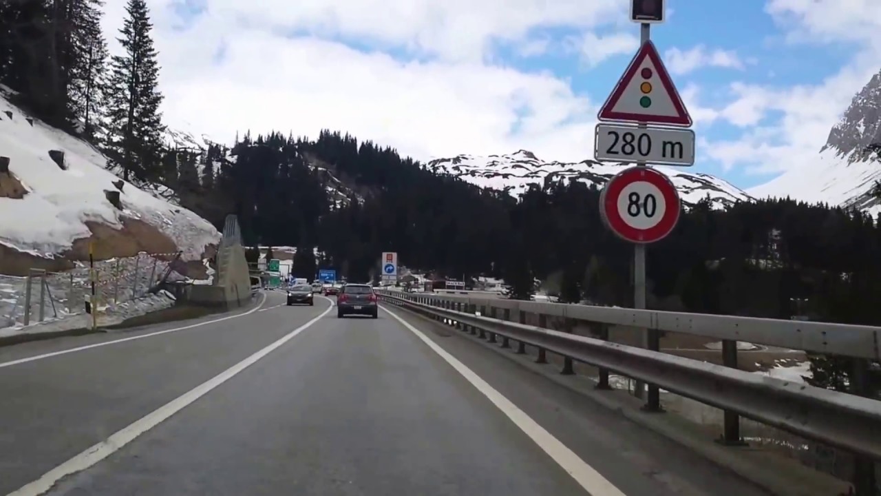 Schweiz Kanton Tessin - Car Drive - Beautiful View