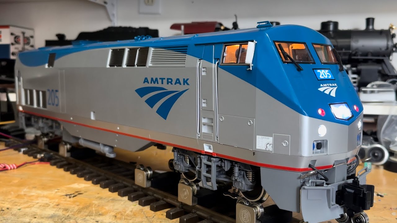 LGB Amtrak Genesis