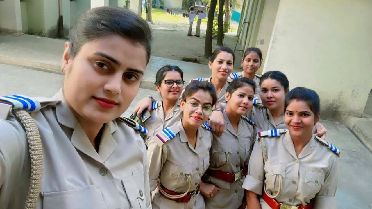 Training se ghar jane ki khushi #policebharti #police #subinspector #uppolicemotivation #training