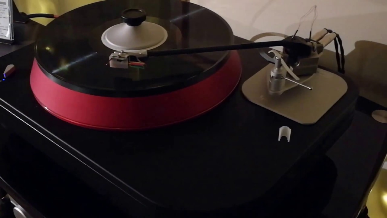 Spiral Groove Revolution Turntable