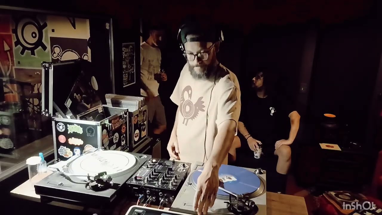 DJ Nino - Grooves & Afins (Vinyl set - Estúdio A Toca Sessions)