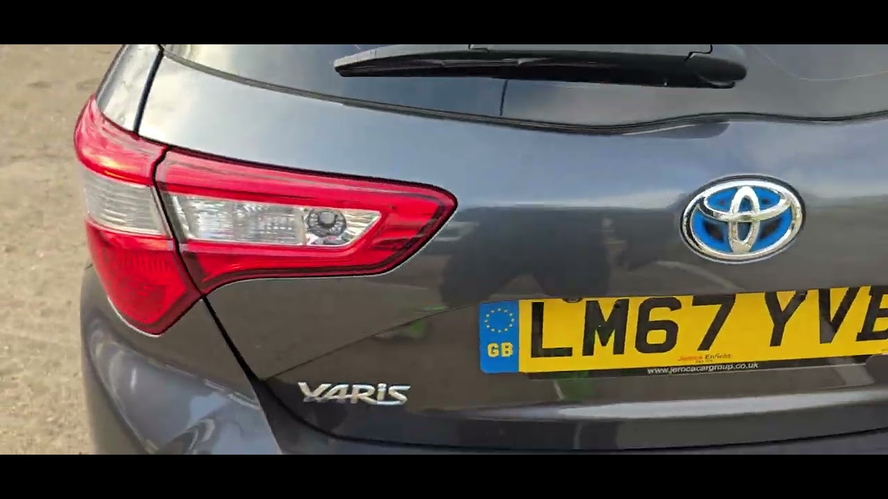 TOYOTA YARIS (HYBRID) - LM67YVB