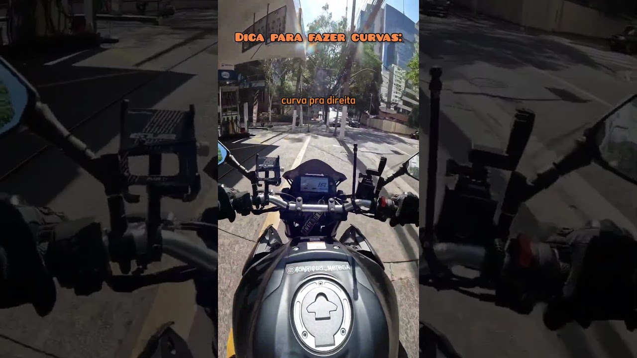 como fazer curva de  moto? 