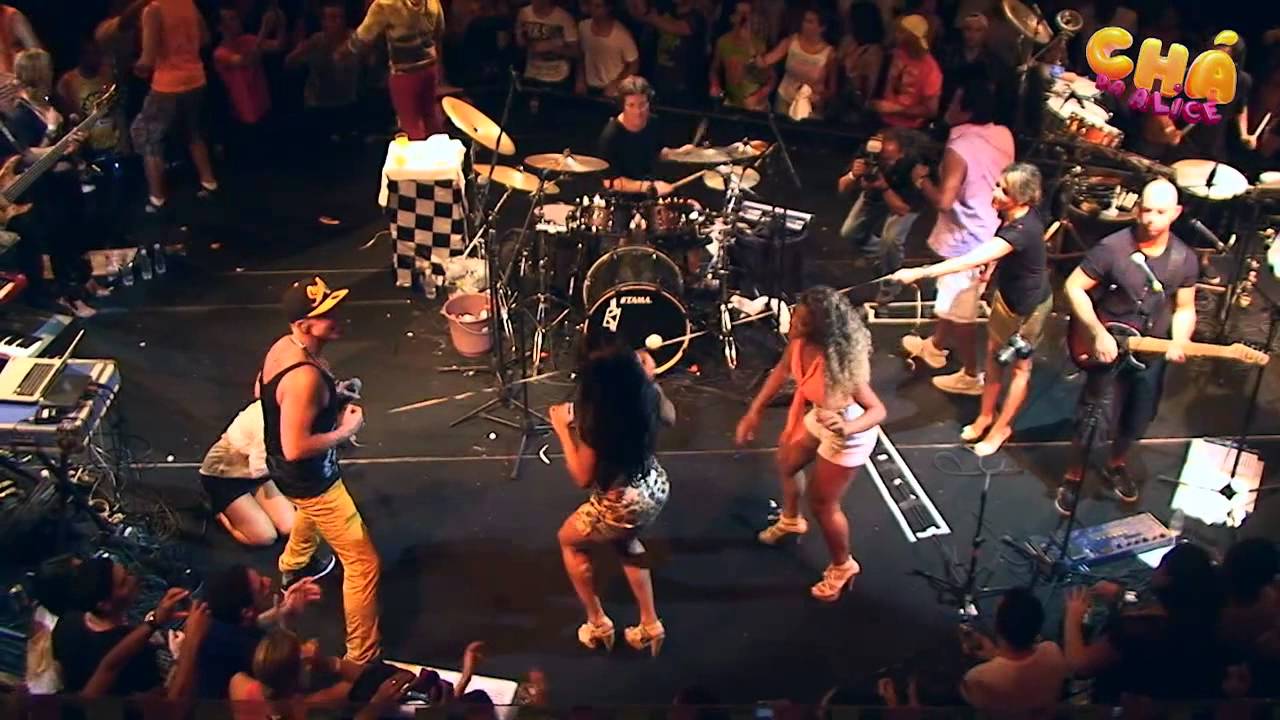 É O Tchan - Dança da Cordinha @ Bloco do Chá da Alice - Fundição Progresso