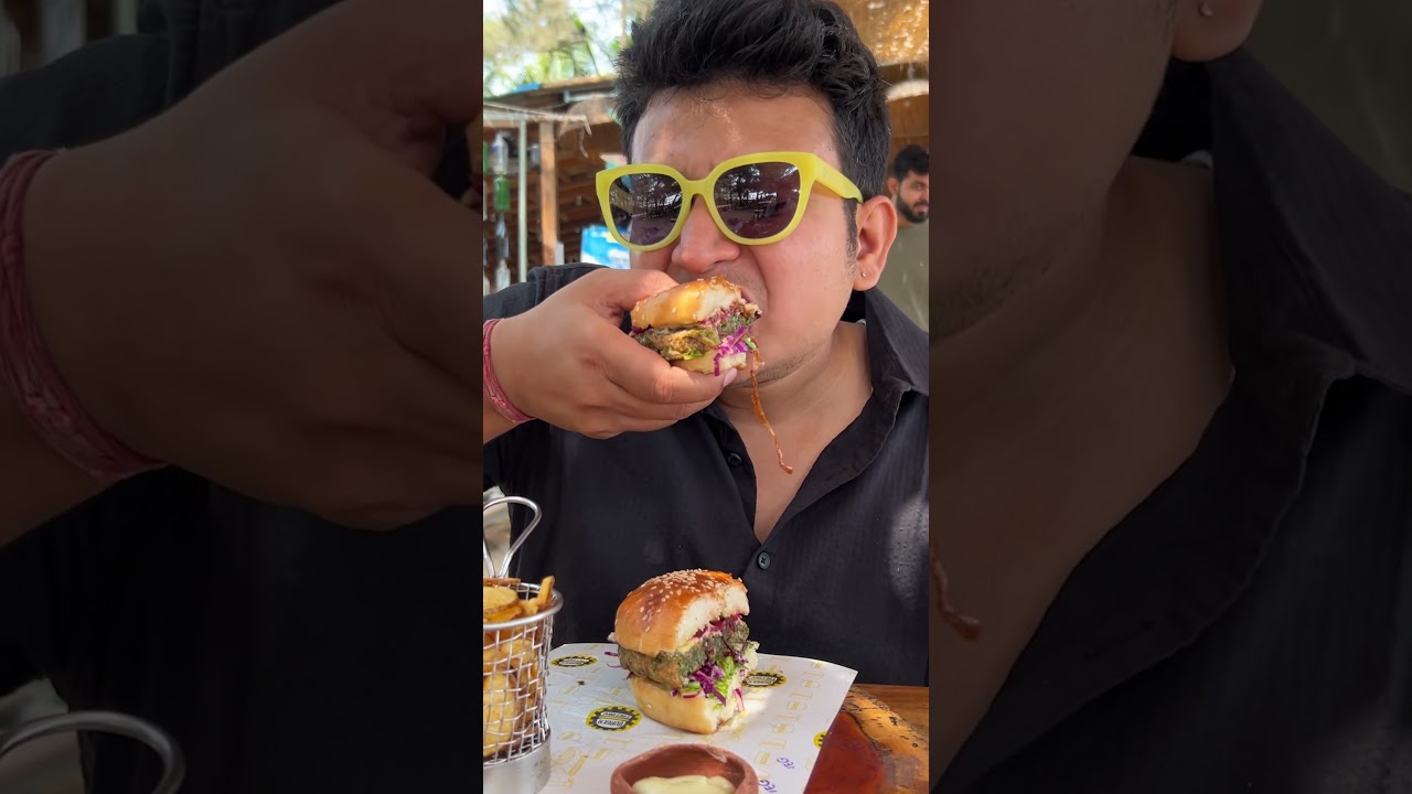 Trying Goa&rsquo;s Famous Burger Factory🍔