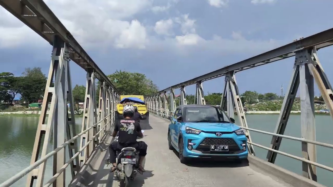 Motovlog Makassar dari Jl. Metro Tanjung Bunga menuju Jembatan Benteng