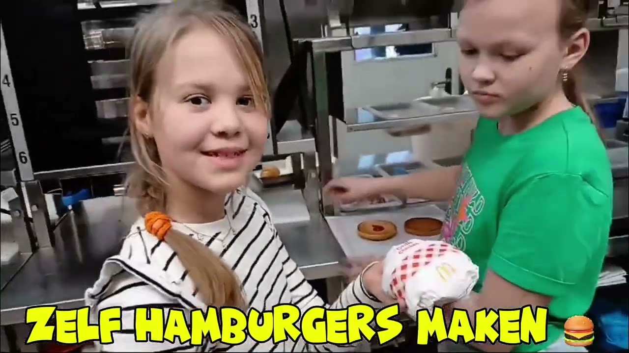 SOCIAL KIDS ZELF HAMBURGERS 🍔 MAKEN BIJ McDonalds #119