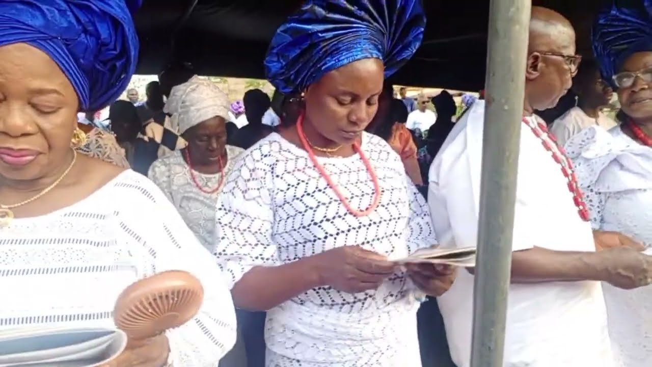 WAKE KEEP SERVICE OF LATE CHIEF BEATRICE
