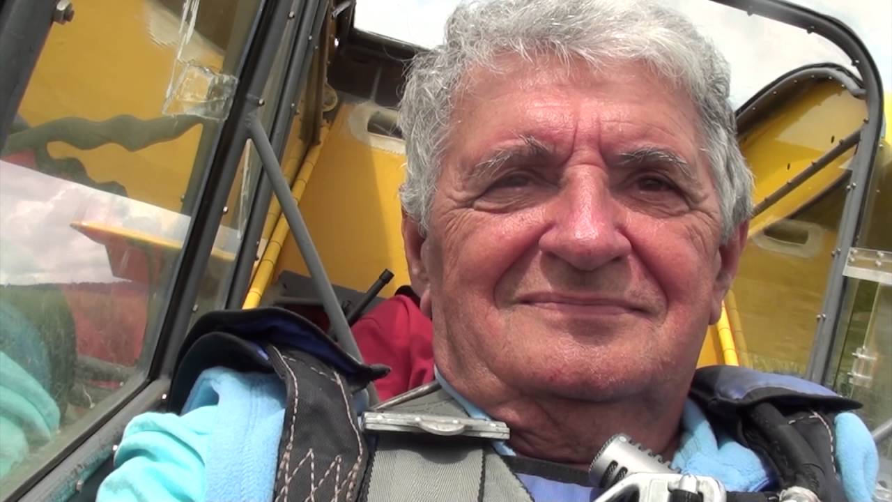 Glider LF 109 Pionýr a kosmonaut Oldřich  Pelčák.Subtitles of irena Pritchard.