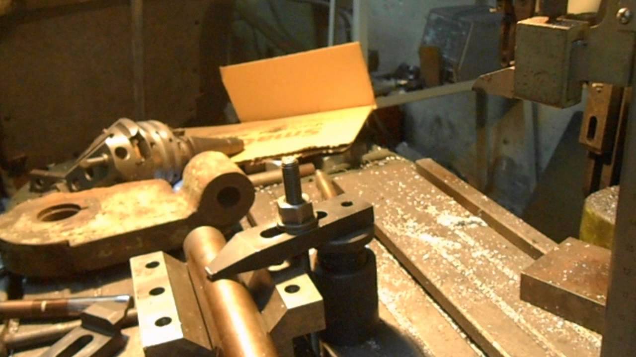 Розточка на кутовому столі