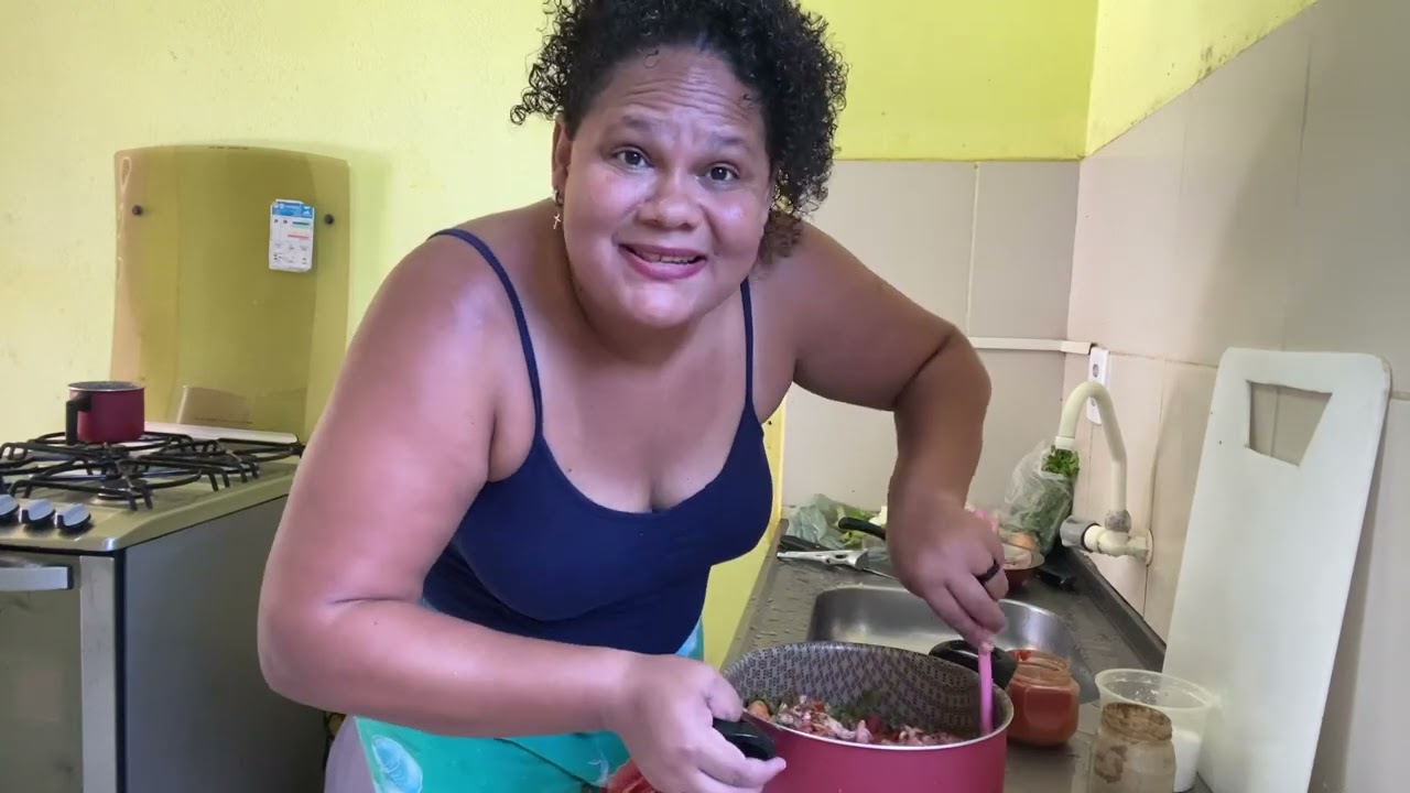GALINHA CABIDELA!