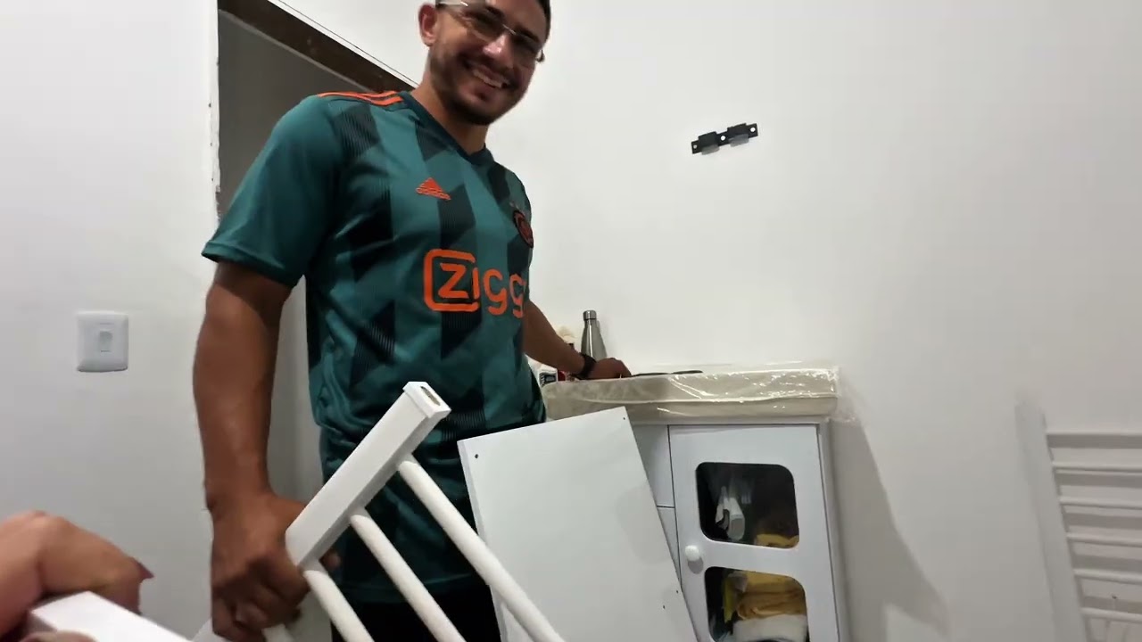 MONTANDO O MINI BERÇO 
