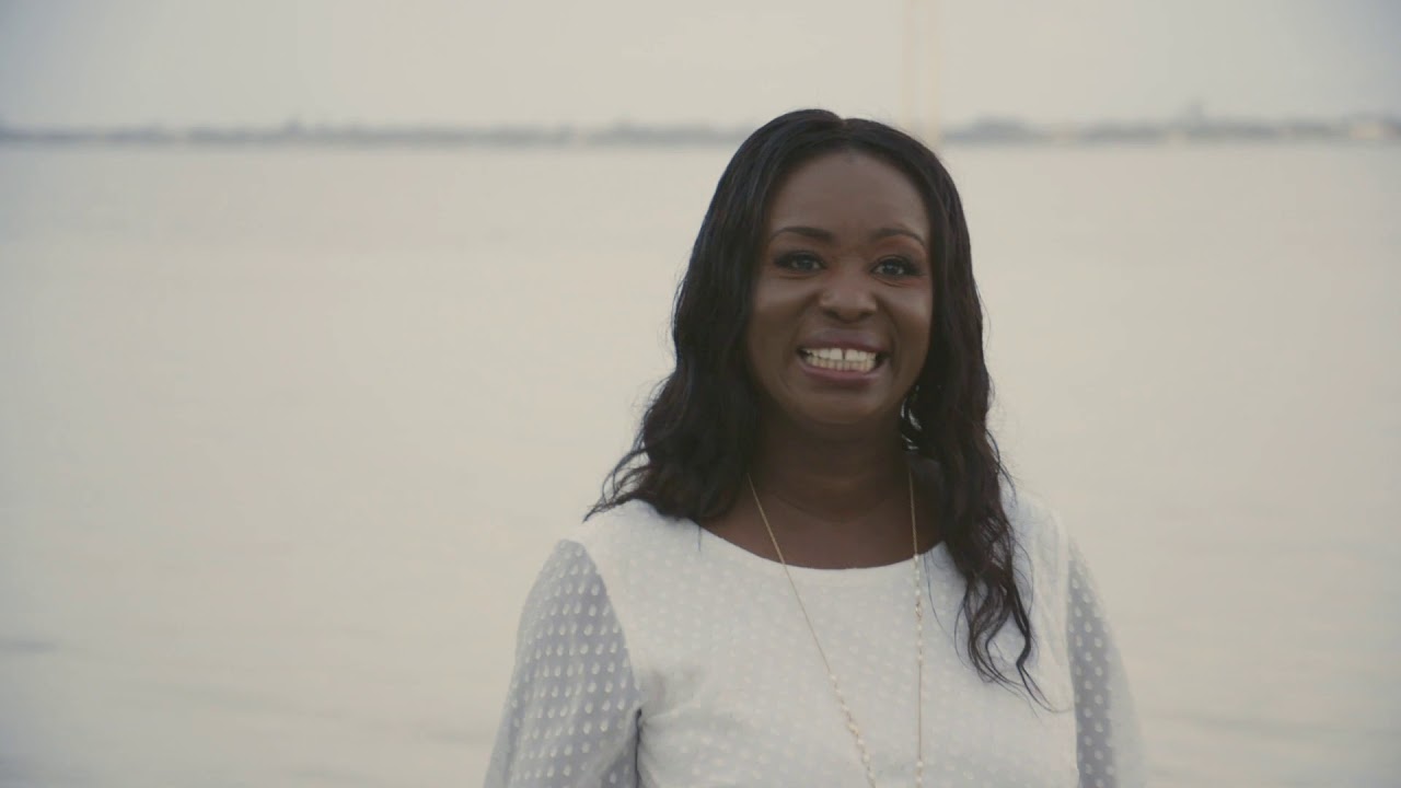 Nadine Valentine-Jamaican Praise Medley [Official Music Video]