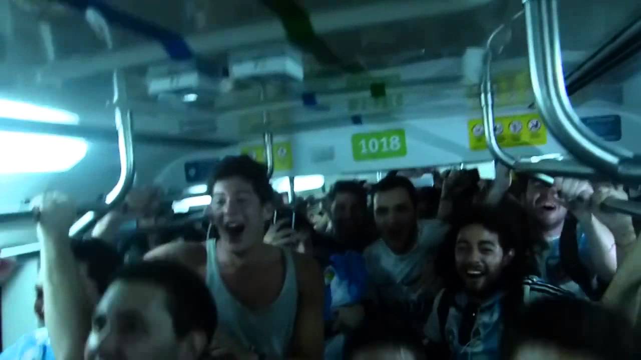 Argentinian fans World Cup  Brasil 2014 - Subway
