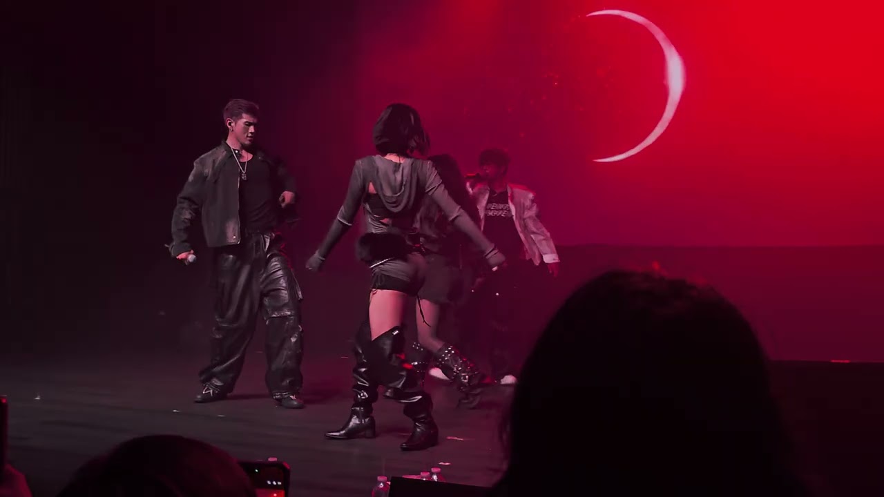 KARD - Red Moon(Live in Atlanta)