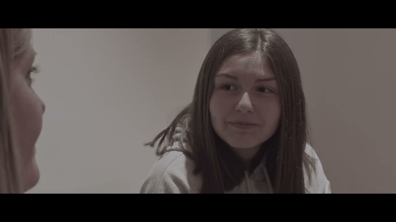 IL SOLE OLTRE LA SIEPE | School Movie Cortometraggio