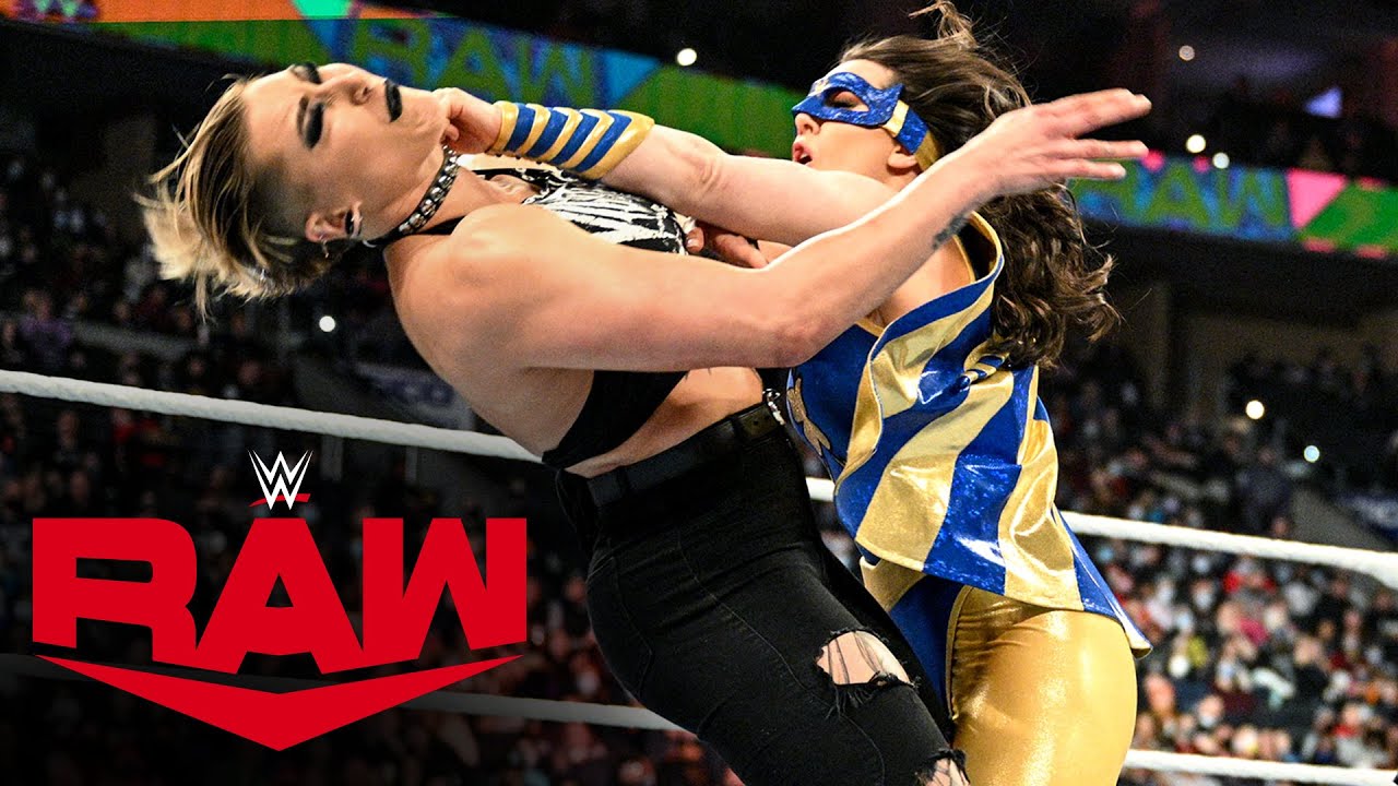 Никки А.Ш. атакует Рию Рипли: Raw, 10 января 2022 г.