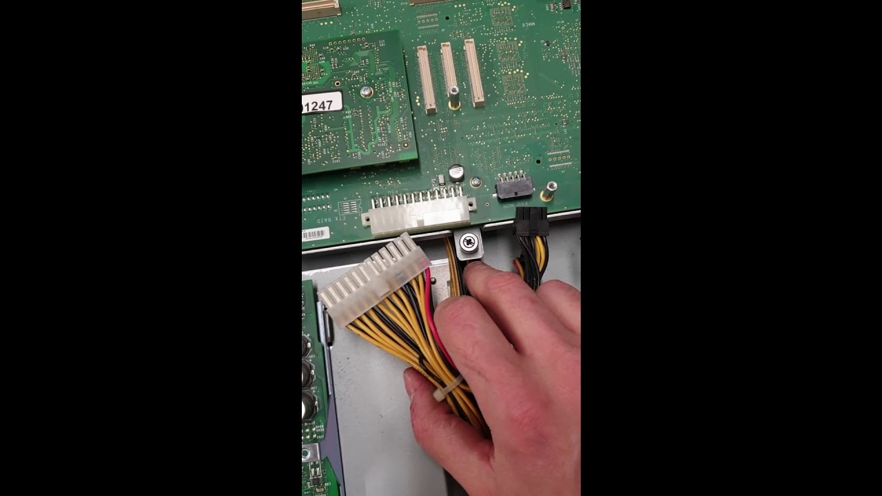 Changing the memory in a Mitel 3300 MXE III
