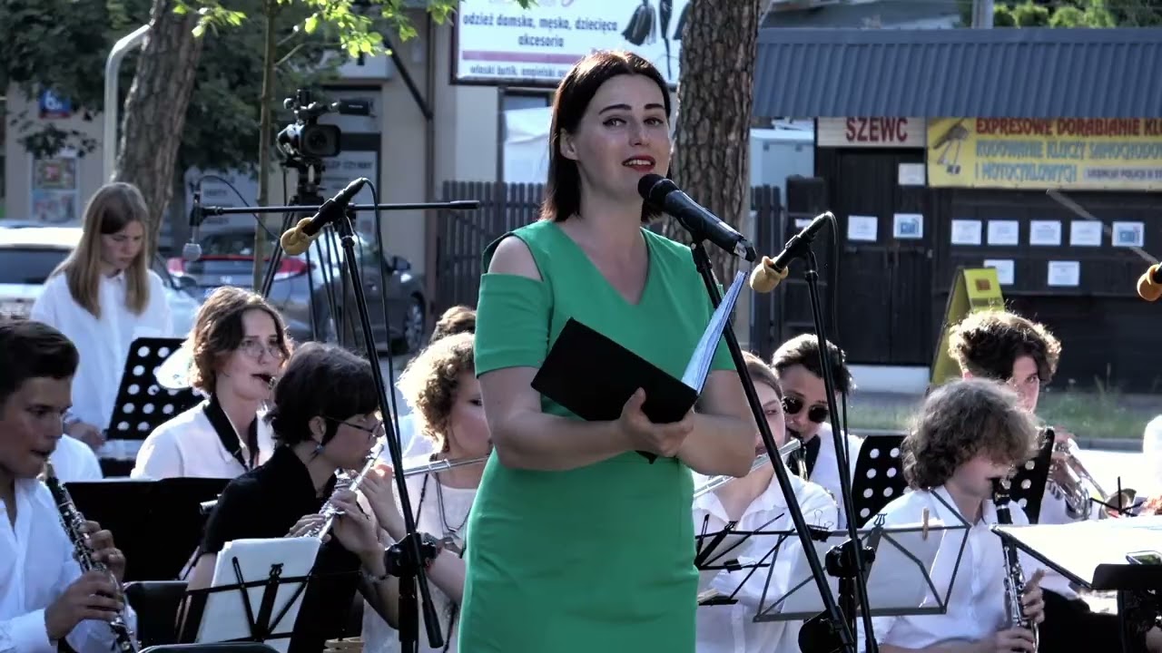 Rozkwitały pąki białych róż – Mieczysław Słobódzki, Magdalena Schabowska, Orkiestra Dęta OSP Józefów