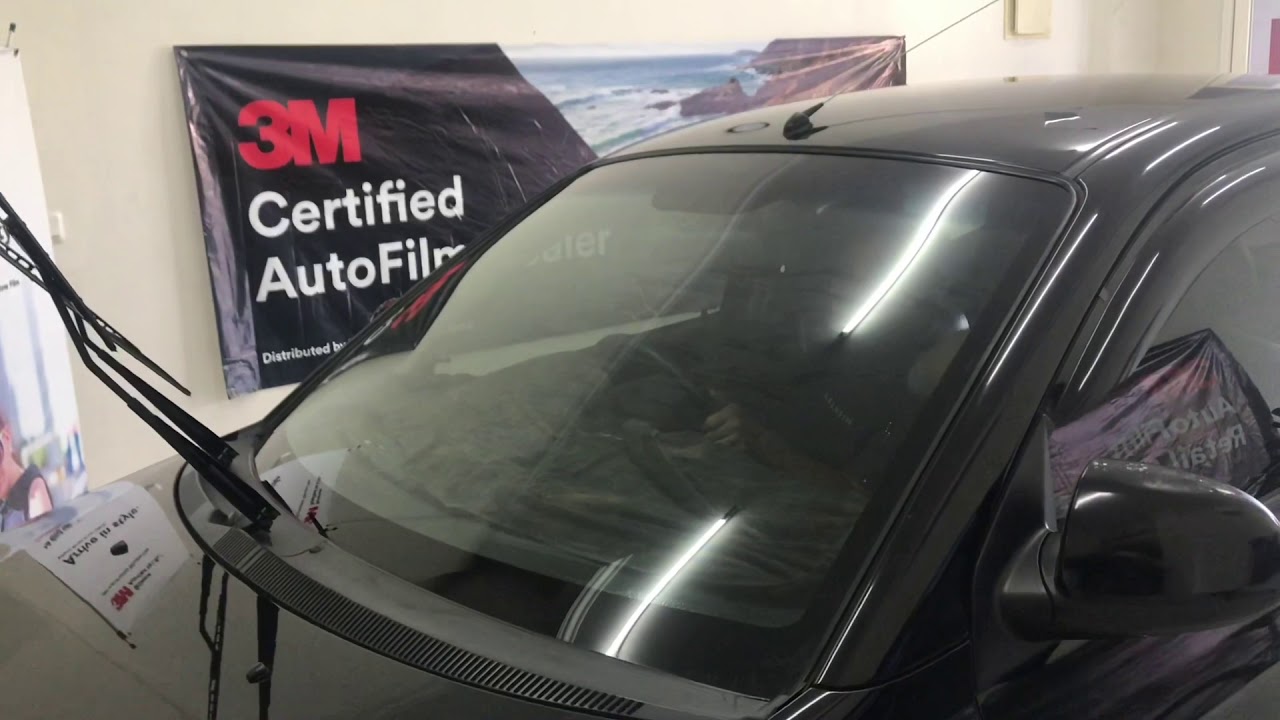 Pemasangan kaca film mobil dengan 3M autofilm Blackbeauty