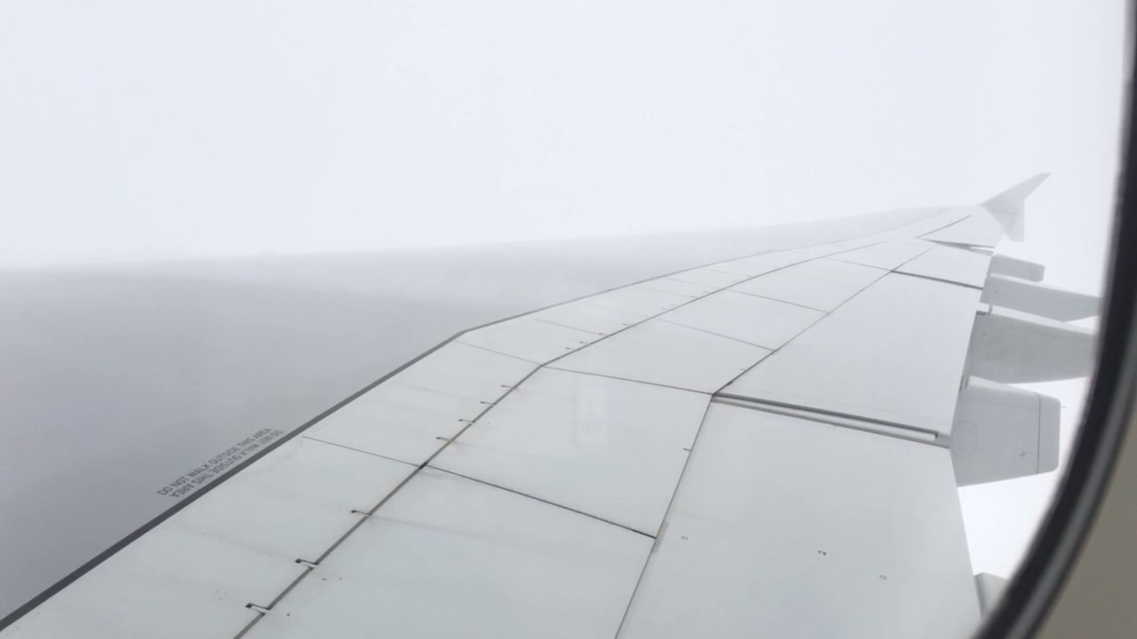 Take off Paris CDG to Dubai DXB A380 Emirates