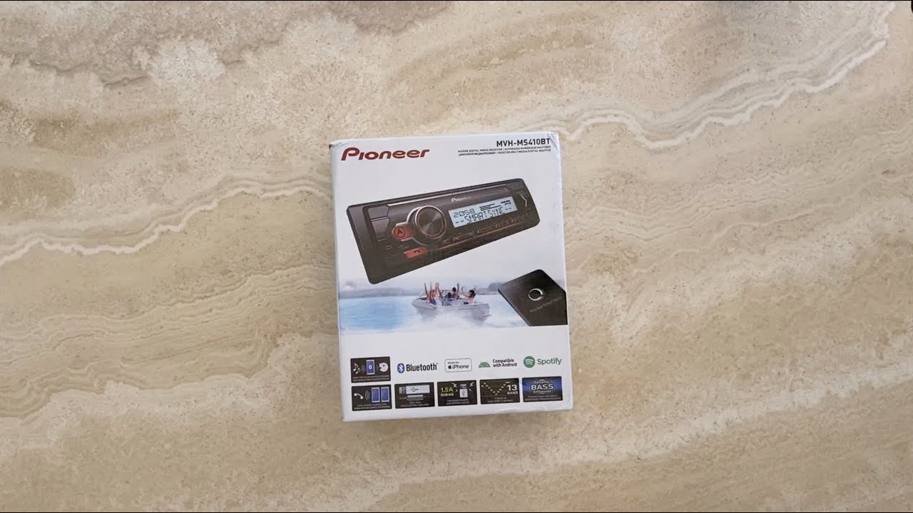 Pioneer marine stereo unboxing - Sea Ray 175 sport boat audio