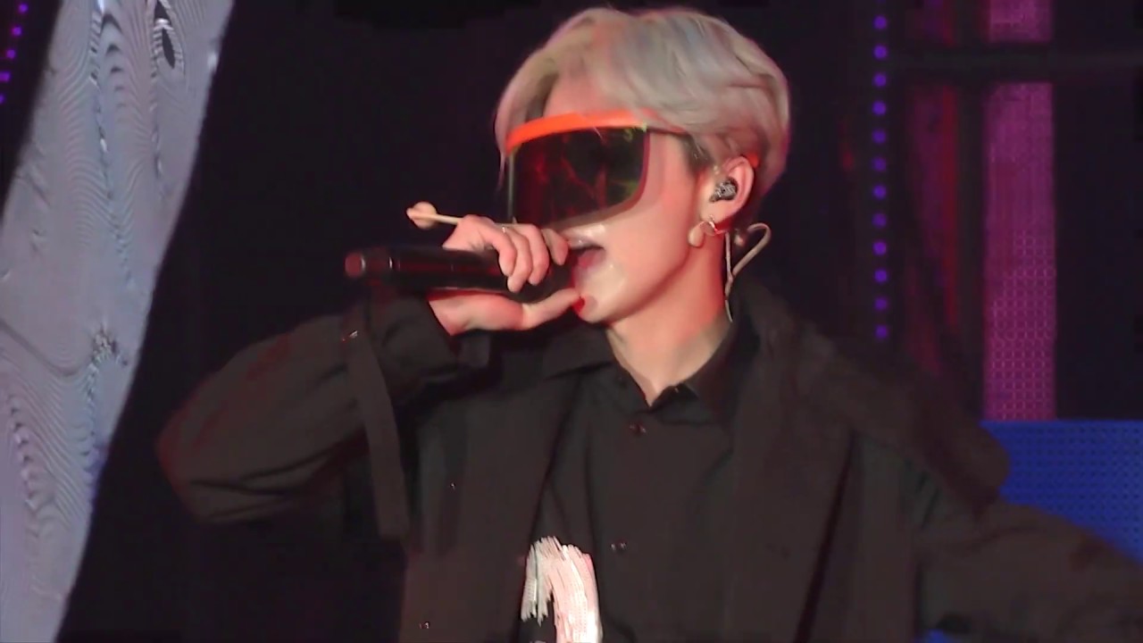 鹿晗 LuHan《 Lu 》【2016鹿晗重启Reloaded演唱会上海站2016LuHan Reloaded Concert in Shanghai】