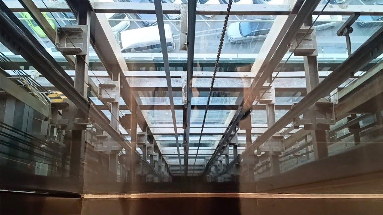 3x Mitsubishi glass elevator at Terminal21 Korat, Nakhon Ratchasima, Thailand