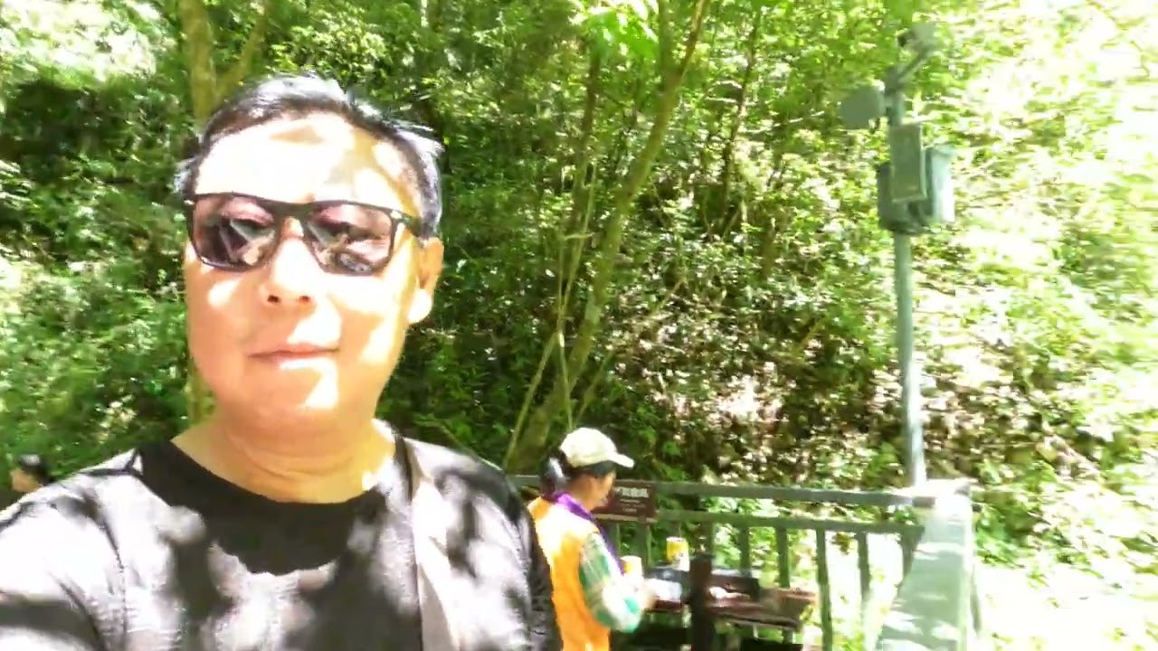 Climbing Pingshan Grand Canyon Enshi China