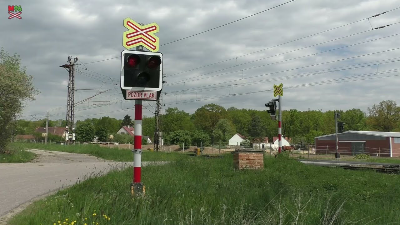 Železniční přejezd Dívčice-Dubenec #1 [P1140] - 11. + 12.5.2022 / Czech railroad crossing