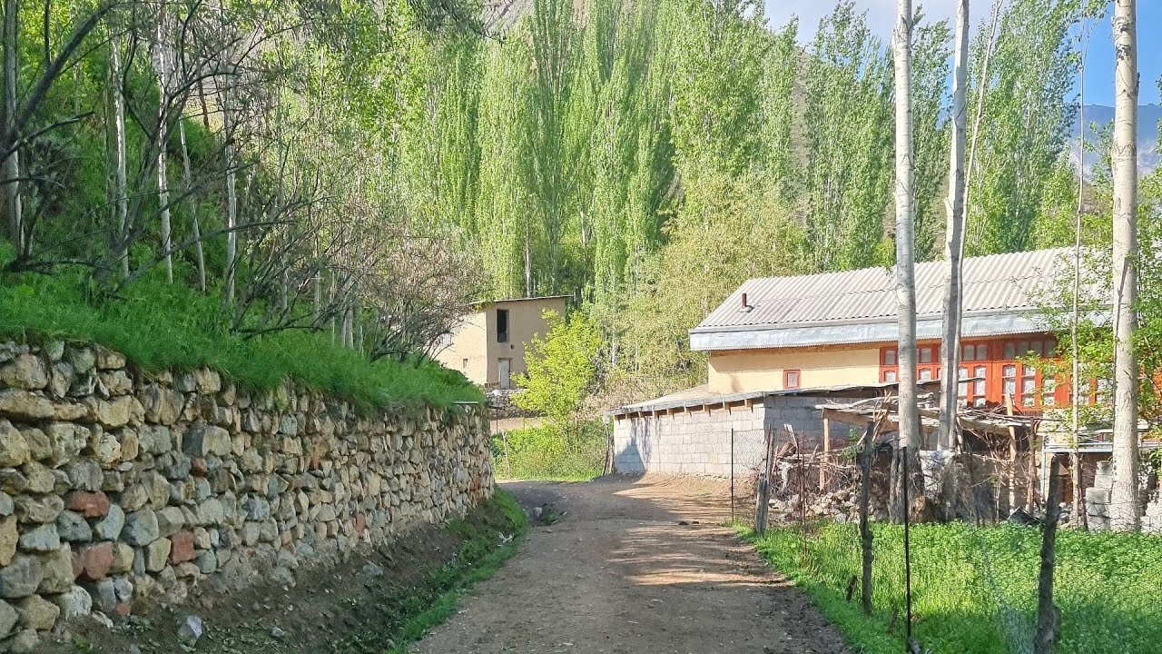 Эй дил садои марг туро ҳам расиданист|Манзараҳои тамошобоби деҳи Вашан