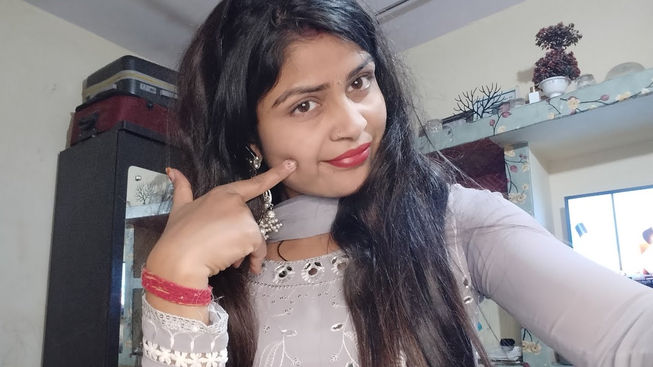 Hello doston radhe radhe 🙏 main aapki apani simran please aap log mujhe jyada pyar de