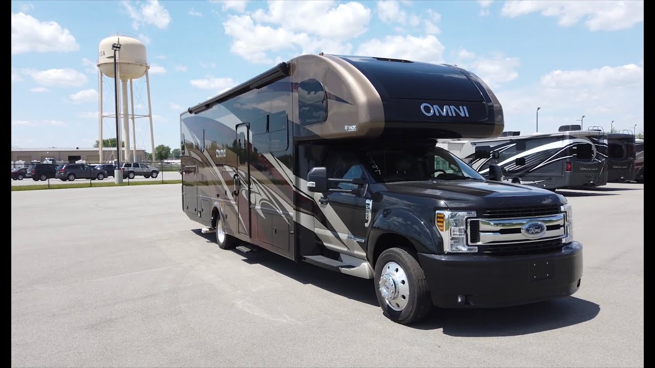 The 2020 THOR Omni BB35 is the Ultimate Bunkhouse Super-C