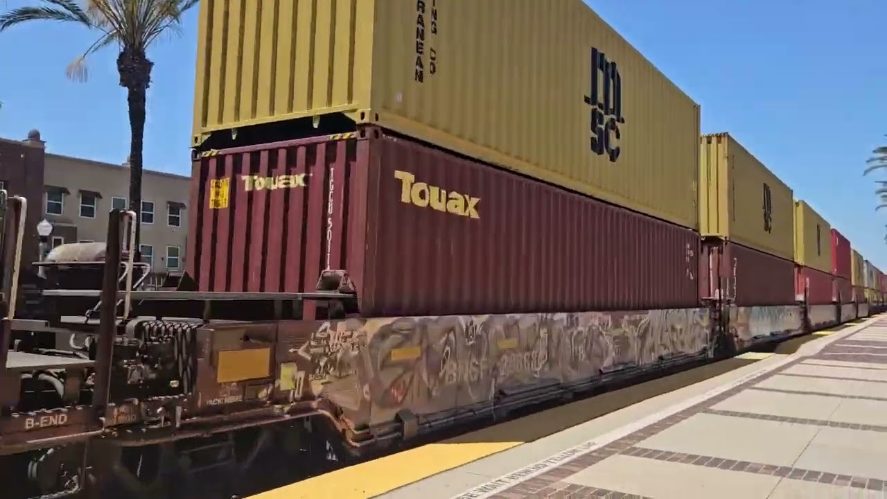BNSF intermodal with a ferromex sd70ace!