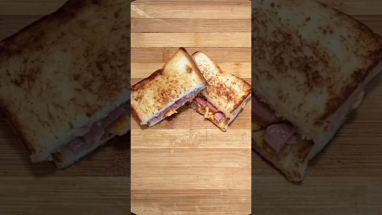 Egg Sausage Sandwich #Egg #Sausage #Toast#toast #food #recipe  #breakfast